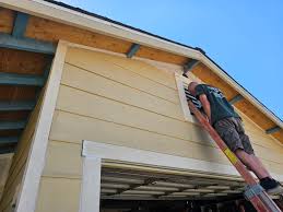 Siding Removal and Disposal in Steele, MO